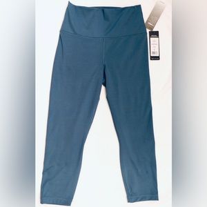 Yogalicious lux gym pants in size L